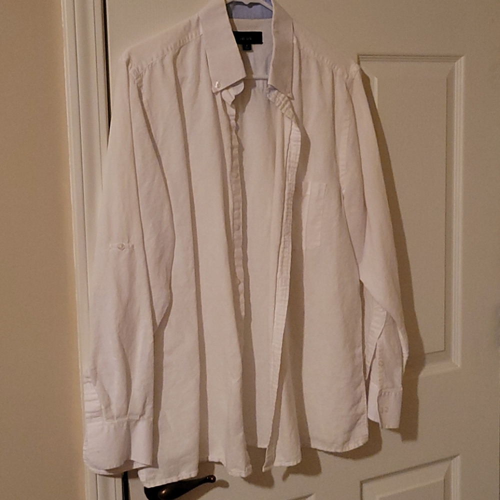 Men's / women's white button up shirt M